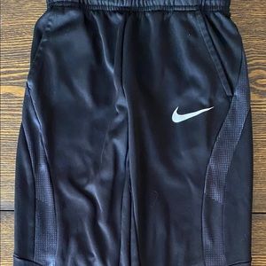 Boy’s Nike Sweatpants ***see notes***